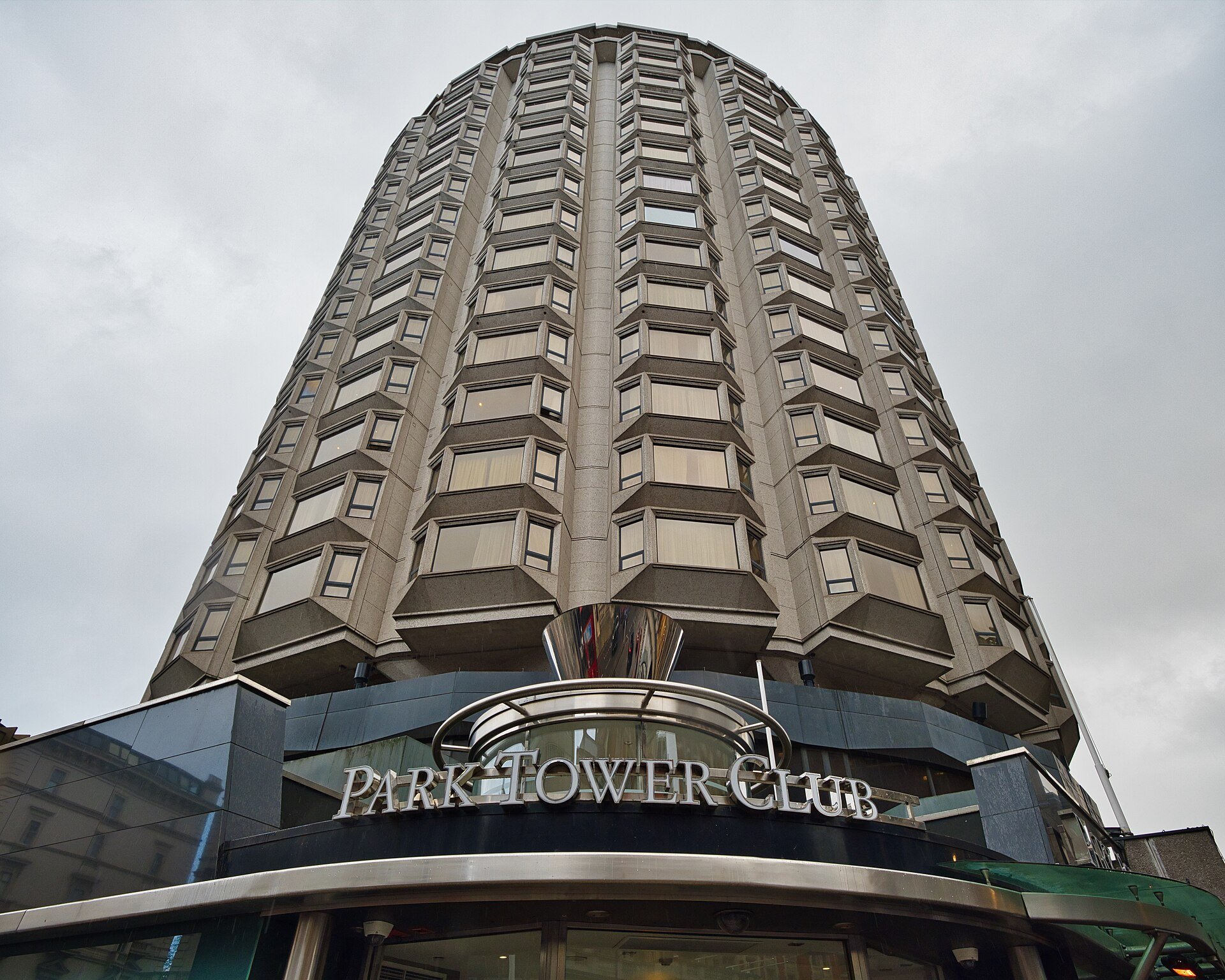 Park Tower Knightsbridge circular facade
